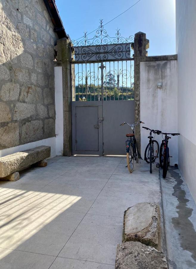 Mosteiro  Casa Dos Caminhos De Santiago B&B 외부 사진